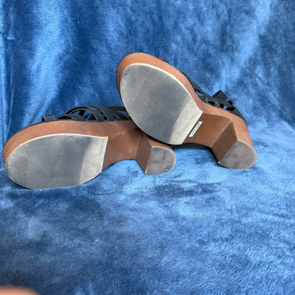 Black and Brown Platform Shoes with Sturdy Sole - Picture 7 of 8